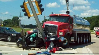Incredible TRUCK CRASH Compilation Best of 2014 - 2016 - Ultimate Crazy Truck Accident Part.6