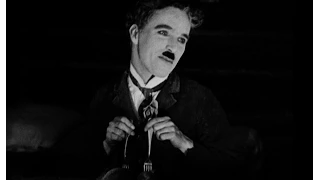 Charlie Chaplin - The Gold Rush - Roll Dance