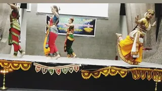 Danse des paons - Peacock dance - Bharathanatyam - Lyon, France