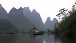Bamboo rafting @ Li River, Yangshuo GuiLin China 阳朔竹筏漂流
