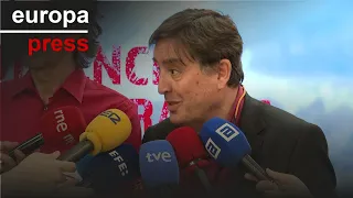 García Montero insta a reflexionar acerca de cuál es la situación de la democracia