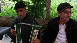 Вот так отдыхают на свадьбах в горах Дагестана!  #песня#свадьба#музыка#лезгинка#