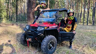 Den e historias sobre Motos nuevas y Сoches a batería! | Aventura para niños!