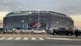 Tailgating outside Metlife Stadium before Giants vs Eagles Game