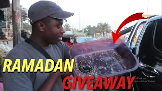 GIVING STRANGERS FREE FOOD IN RAMADAN ! | THE GAMBIA |