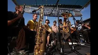 TUBA SKINNY THE CREEPER BUSKING ON ROYAL STREET FALL 2023 #tubaskinny #tuba #neworleansjazz