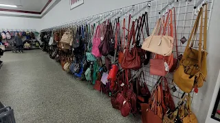 DESIGNER PURSE HEAVEN! A FIRST LOOK! Store you MUST Visit! Thrift with me! #purse