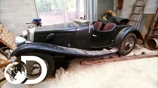 Richard & Dennis Bid For A 1938 Aston Martin | Fast N' Loud