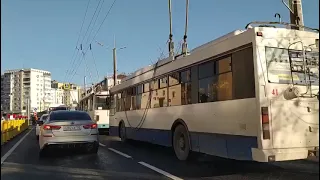 В Новороссийске из-за отключения света на проспекте Ленина встали троллейбусы