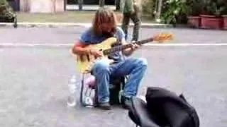 Amazing bassist in Piazza Navona (Rome)