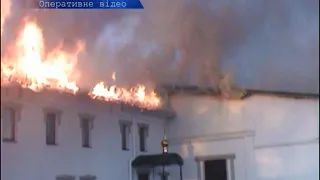 У жіночому Харалампієвському монастирі, де знаходиться усипальниця гетьмана, сталася пожежа СЮЖЕТ 22