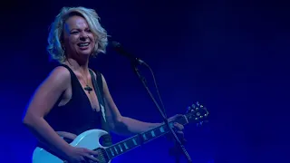 Samantha Fish "Loud", "Bitch on the Run" & "So-Called Lover"-Festival La Isla del Blues - Jerez 2022