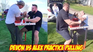 Devon Larratt vs Alex Kurdecha (practice pulling)