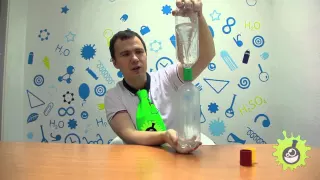 Как создать водоворот внутри бутылки