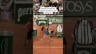 Another CLASSIC Iga Swiatek moment from Roland-Garros 🤣 #shorts #rolandgarros #igaswiatek