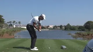 TIGER WOODS - IRON SHOT 15TH HOLE BEAR TRAP AT 2014 HONDA - REG & SLOW MOTION 1080p