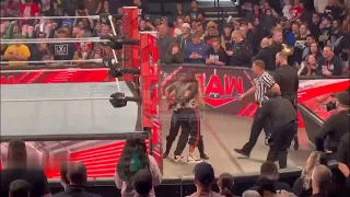 Seth Rollins celebrates with his wife Becky Lynch after Raw goes off air!! WWE Monday Night RAW