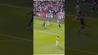 Zaha vs Manchester united