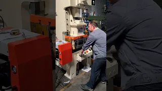 Punching and Shearing Die Stamping with CNC Machine - Watch How it Works!