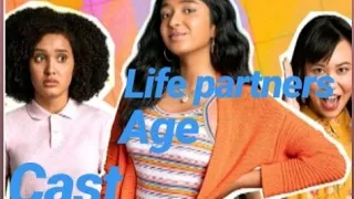 Never have I ever Netflix  cast,age ,origin and life partners