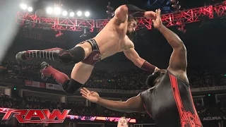 Neville vs. Mark Henry: Raw – 23. November 2015