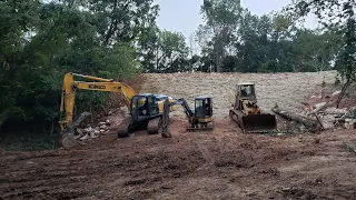 Копаю себе пруд. Строительство водоёма на своём участке.