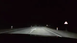 Как светят фары у Volvo V90 Cross country 2019 D4