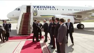 Петр Порошенко прилетел в Минск на переговоры