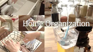 Organizing the lower kitchen cabinets / Coffee maker introduction and cleaning / Peonies