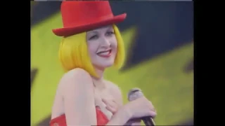 Cindy Lauper - Girls just want to have fun (Live 1994)