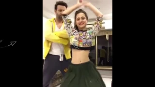 Sanjeeda Sheikh and Aamir Ali Beat Pe Booty Dance Promoting A Flying Jatt