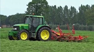 John Deere 6320 | Kuhn GF 8702 schudder | 8 elements | The Netherlands | 2014.