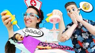 Non avere paura! Dentista per bambini. Giochi del dottore con le bambole Barbie in italiano