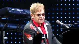 07 - Elton John - Philadelphia Freedon Live  Crocus Hall Moscow 14/11/11