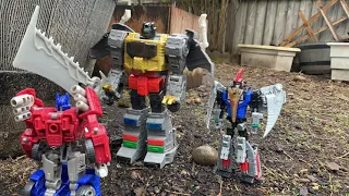 Optimus prime vs grimlock (transformers stop motion)