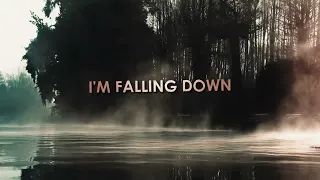 Valido - Falling Down [Official Videoclip]