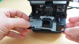 How To Clean The Viewfinder Of A Polaroid 600 Camera