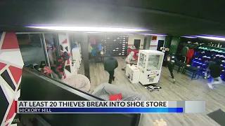 At least 20 thieves break into Hickory Hill shoe store