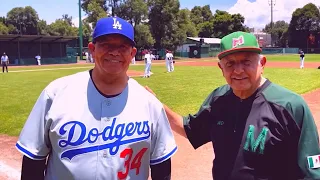 Amlo juega con las leyendas del beisbol Mexicano