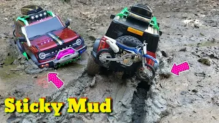Traxas TRX4 Bronco slips into sticky mud lake -1/10 Scale RC Mudding - Ford Bronco in Mudding