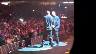 Jay-Z & Drake perform "Light Up" at Yankee Stadium!