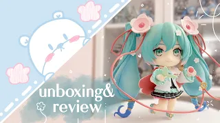 I ALMOST Skipped on this Cutie | Nendoroid Hatsune Miku Magical Mirai 2021 Unboxing & Review