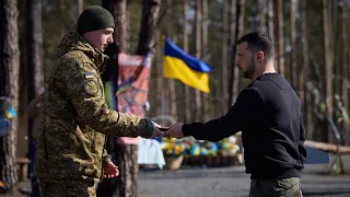 Президент вшанував пам’ять захисників, які загинули під час оборони та звільнення селища Мощун