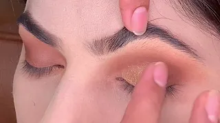 Very soft blended eyeliner look for party makeups