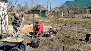 Четыре дня под забором: своими руками строим изгородь на нашем деревенском участке. #отчийдомвселе