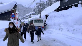 Walking in The Japan Most Magical Ginzan Onsen - Tokyo - Snow Storm - 4K - HDR