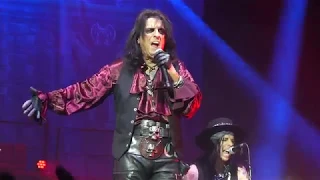 Alice Cooper - Bed Of Nails Live in The Woodlands / Houston, Texas