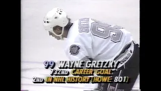 Wayne Gretzky's slapshot goal against Red Wings, becomes #2 overall in NHL, december 1991