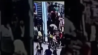 SM Sta Rosa Escalator Incident || Overloaded or Malfaction?