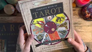 Tarot books for beginners to seasoned readers